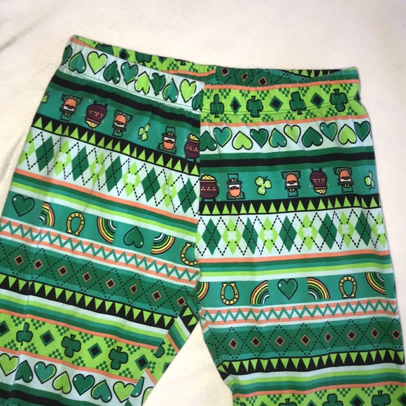 NWOT Capri Leggings St. Patrick’s Day - Picture 2 of 3